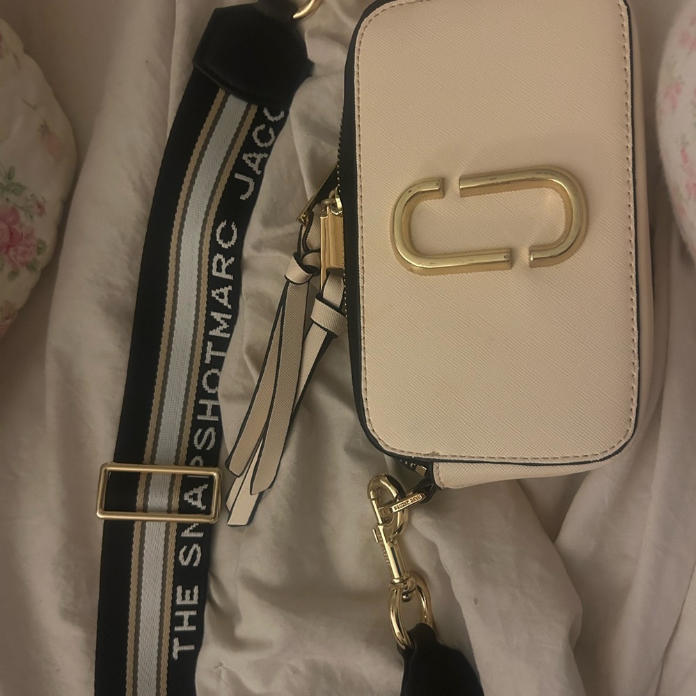 Marc Jacob’s snapshot bag - Picture 3 of 5